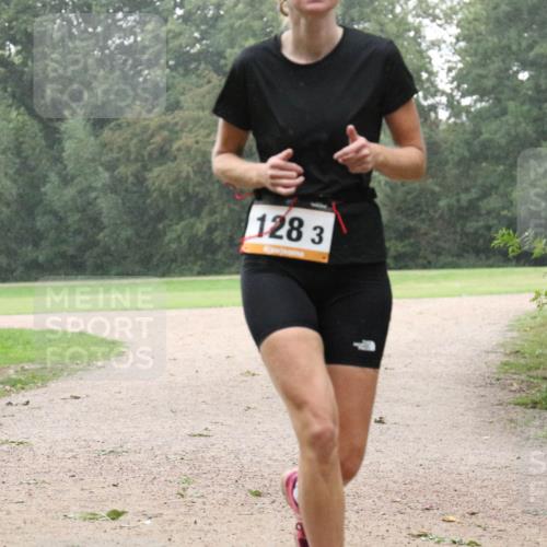 30.08.2026 - Elbe Triathlon Hamburg Antke Förster http://msf.ph/oto/10109131 30.08.2026 15:42:09 Laufen 128, 3 meine-sportfotos.de