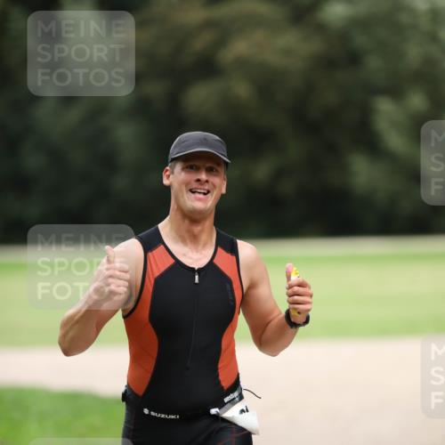 30.08.2026 - Elbe Triathlon Hamburg Antke Förster http://msf.ph/oto/10109136 30.08.2026 15:09:26 Laufen  meine-sportfotos.de