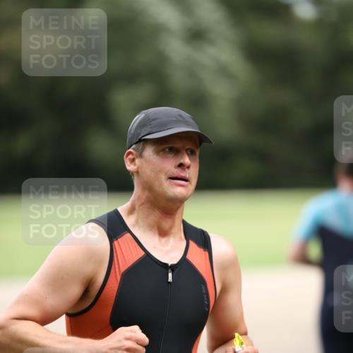 30.08.2026 - Elbe Triathlon Hamburg Antke Förster http://msf.ph/oto/10109140 30.08.2026 15:09:27 Laufen  meine-sportfotos.de