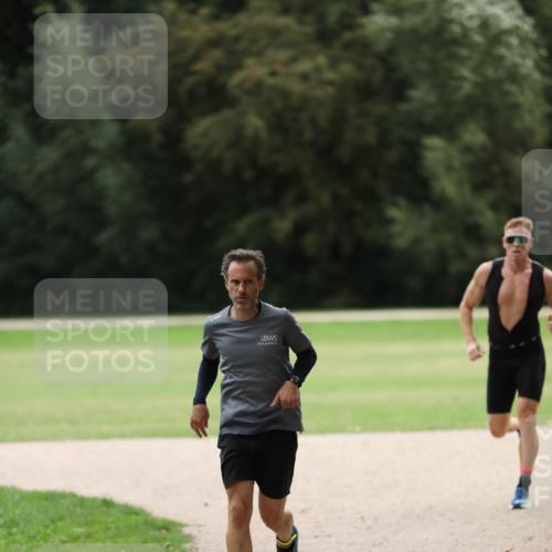 30.08.2026 - Elbe Triathlon Hamburg Antke Förster http://msf.ph/oto/10109142 30.08.2026 15:09:32 Laufen  meine-sportfotos.de