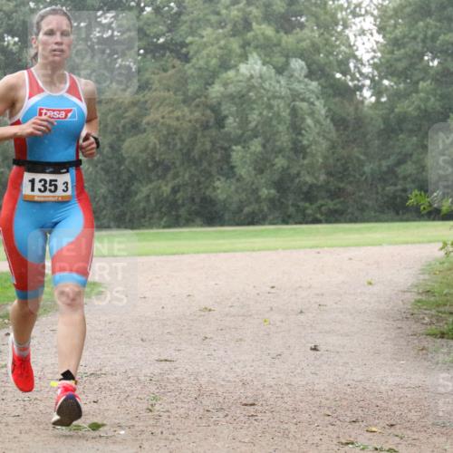 30.08.2026 - Elbe Triathlon Hamburg Antke Förster http://msf.ph/oto/10109151 30.08.2026 15:43:08 Laufen 135, 3, 4 meine-sportfotos.de