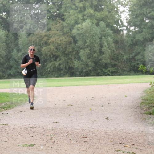 30.08.2026 - Elbe Triathlon Hamburg Antke Förster http://msf.ph/oto/10109169 30.08.2026 15:43:59 Laufen  meine-sportfotos.de