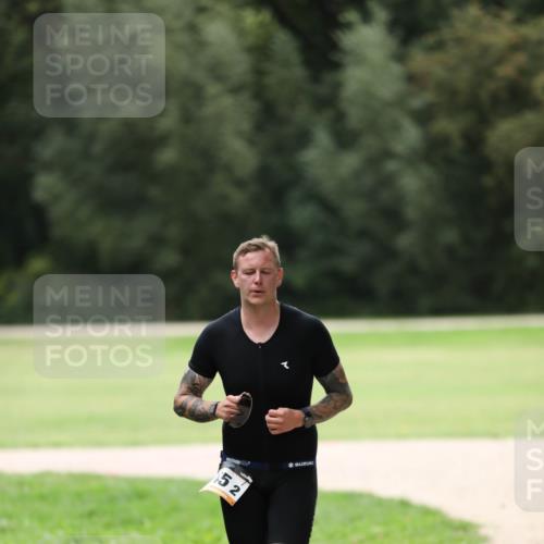 30.08.2026 - Elbe Triathlon Hamburg Antke Förster http://msf.ph/oto/10109174 30.08.2026 15:10:51 Laufen 52 meine-sportfotos.de