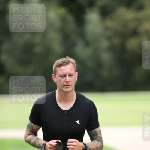 30.08.2026 - Elbe Triathlon Hamburg Antke Förster http://msf.ph/oto/10109176 30.08.2026 15:10:54 Laufen  meine-sportfotos.de