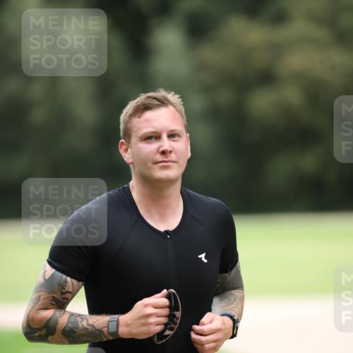 30.08.2026 - Elbe Triathlon Hamburg Antke Förster http://msf.ph/oto/10109178 30.08.2026 15:10:54 Laufen 1452 meine-sportfotos.de