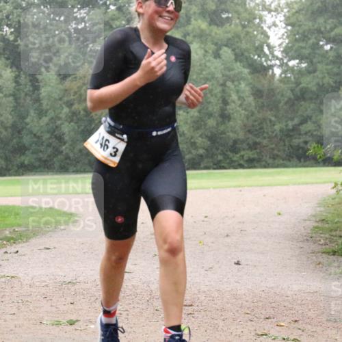 30.08.2026 - Elbe Triathlon Hamburg Antke Förster http://msf.ph/oto/10109179 30.08.2026 15:44:03 Laufen 463 meine-sportfotos.de