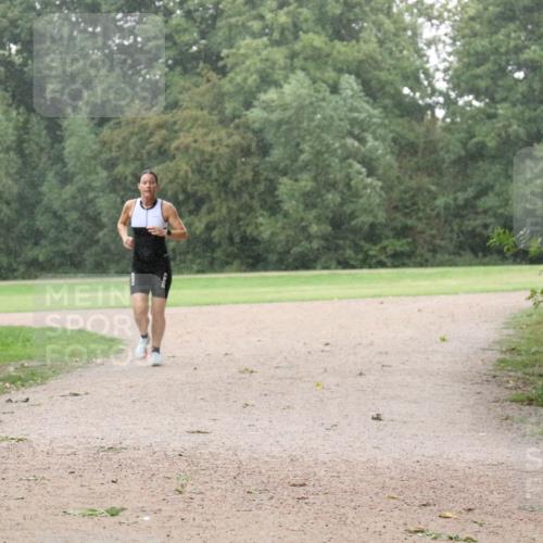 30.08.2026 - Elbe Triathlon Hamburg Antke Förster http://msf.ph/oto/10109181 30.08.2026 15:44:49 Laufen  meine-sportfotos.de