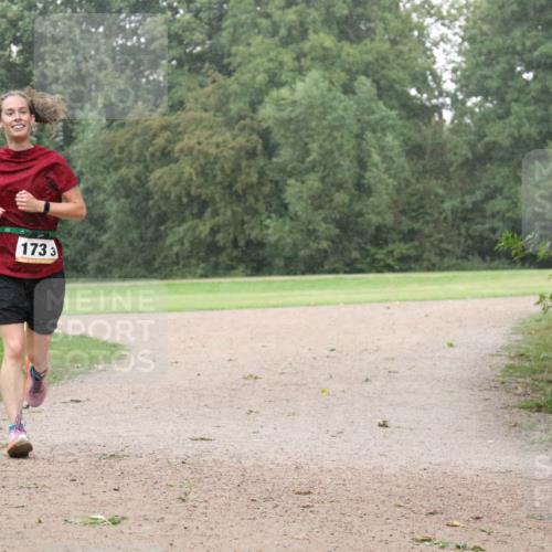 30.08.2026 - Elbe Triathlon Hamburg Antke Förster http://msf.ph/oto/10109195 30.08.2026 15:44:59 Laufen 1733 meine-sportfotos.de