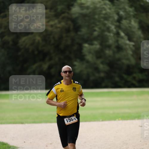 30.08.2026 - Elbe Triathlon Hamburg Antke Förster http://msf.ph/oto/10109206 30.08.2026 15:11:43 Laufen 1552 meine-sportfotos.de