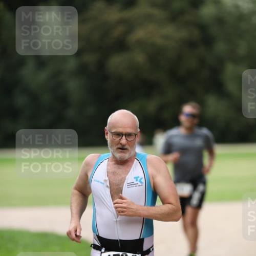 30.08.2026 - Elbe Triathlon Hamburg Antke Förster http://msf.ph/oto/10109224 30.08.2026 15:12:47 Laufen 1702, 1 meine-sportfotos.de