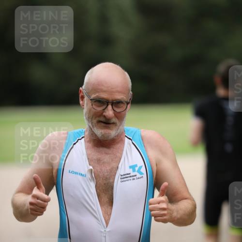 30.08.2026 - Elbe Triathlon Hamburg Antke Förster http://msf.ph/oto/10109228 30.08.2026 15:12:48 Laufen 1702, 1 meine-sportfotos.de