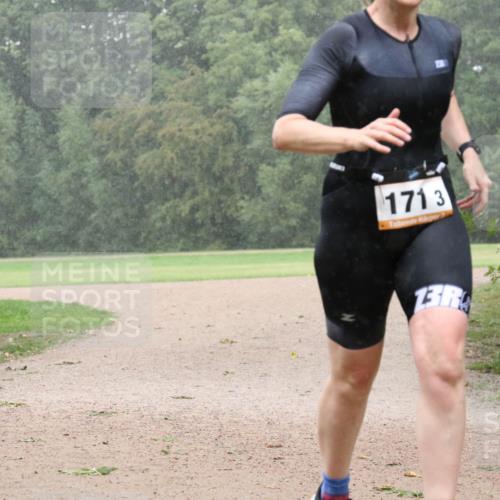 30.08.2026 - Elbe Triathlon Hamburg Antke Förster http://msf.ph/oto/10109231 30.08.2026 15:46:26 Laufen 1713, 13 meine-sportfotos.de