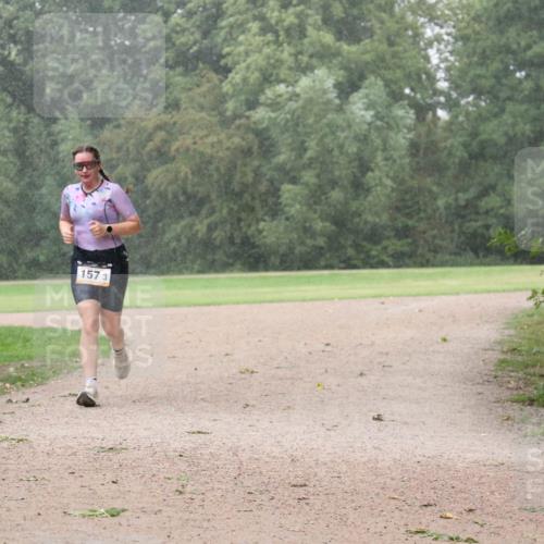 30.08.2026 - Elbe Triathlon Hamburg Antke Förster http://msf.ph/oto/10109235 30.08.2026 15:46:38 Laufen 157, 3 meine-sportfotos.de