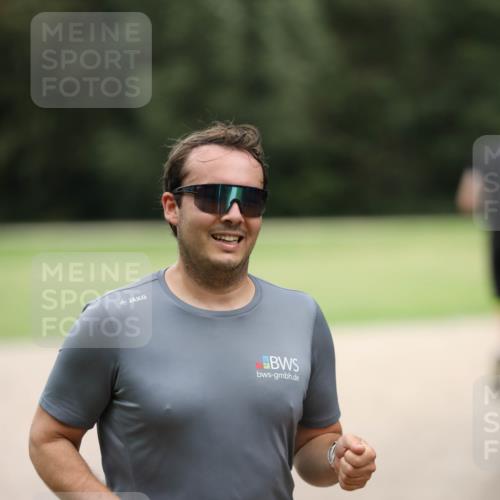 30.08.2026 - Elbe Triathlon Hamburg Antke Förster http://msf.ph/oto/10109238 30.08.2026 15:12:52 Laufen 1412, 1 meine-sportfotos.de
