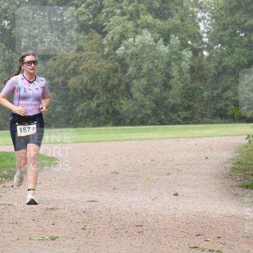 30.08.2026 - Elbe Triathlon Hamburg Antke Förster http://msf.ph/oto/10109239 30.08.2026 15:46:39 Laufen 1573 meine-sportfotos.de