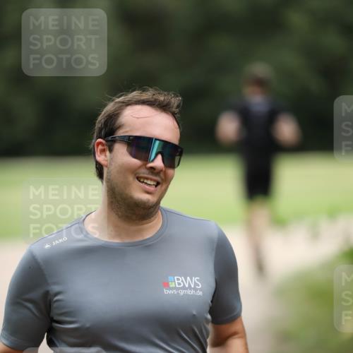 30.08.2026 - Elbe Triathlon Hamburg Antke Förster http://msf.ph/oto/10109240 30.08.2026 15:12:52 Laufen 1412, 1 meine-sportfotos.de