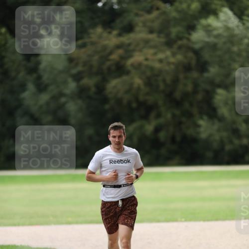30.08.2026 - Elbe Triathlon Hamburg Antke Förster http://msf.ph/oto/10109242 30.08.2026 15:13:03 Laufen  meine-sportfotos.de