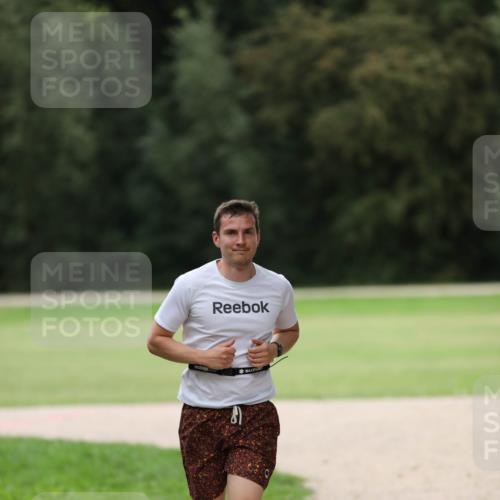 30.08.2026 - Elbe Triathlon Hamburg Antke Förster http://msf.ph/oto/10109246 30.08.2026 15:13:04 Laufen  meine-sportfotos.de