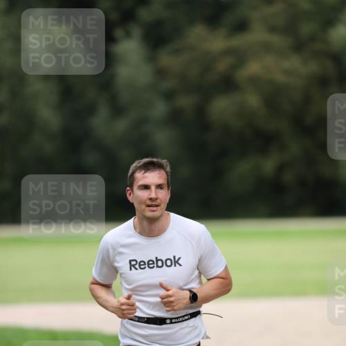 30.08.2026 - Elbe Triathlon Hamburg Antke Förster http://msf.ph/oto/10109248 30.08.2026 15:13:06 Laufen  meine-sportfotos.de