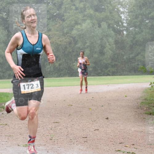 30.08.2026 - Elbe Triathlon Hamburg Antke Förster http://msf.ph/oto/10109249 30.08.2026 15:47:54 Laufen 172, 3 meine-sportfotos.de
