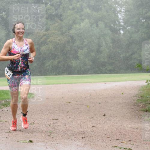 30.08.2026 - Elbe Triathlon Hamburg Antke Förster http://msf.ph/oto/10109261 30.08.2026 15:47:59 Laufen 61, 3 meine-sportfotos.de