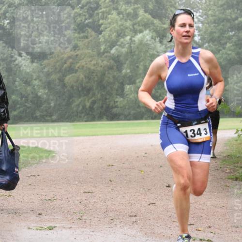30.08.2026 - Elbe Triathlon Hamburg Antke Förster http://msf.ph/oto/10109277 30.08.2026 15:48:31 Laufen 1343, 3 meine-sportfotos.de