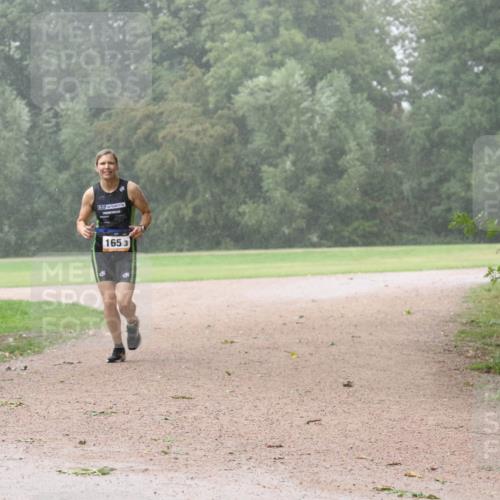 30.08.2026 - Elbe Triathlon Hamburg Antke Förster http://msf.ph/oto/10109279 30.08.2026 15:48:44 Laufen 165, 3 meine-sportfotos.de