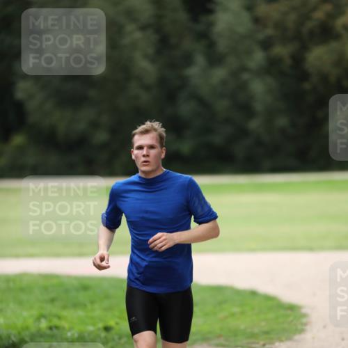 30.08.2026 - Elbe Triathlon Hamburg Antke Förster http://msf.ph/oto/10109282 30.08.2026 15:16:54 Laufen  meine-sportfotos.de