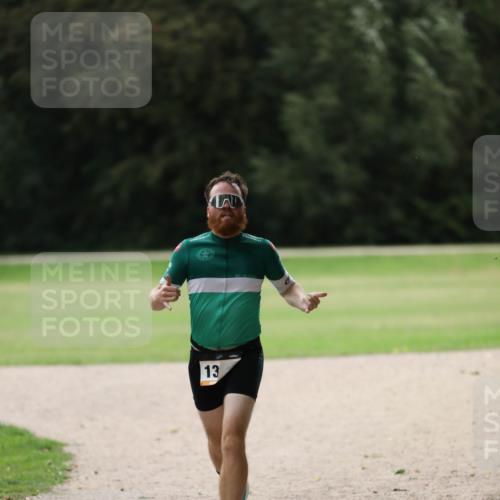 30.08.2026 - Elbe Triathlon Hamburg Antke Förster http://msf.ph/oto/10109290 30.08.2026 15:19:56 Laufen 13 meine-sportfotos.de