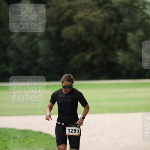 30.08.2026 - Elbe Triathlon Hamburg Antke Förster http://msf.ph/oto/10109316 30.08.2026 15:25:27 Laufen 1293 meine-sportfotos.de