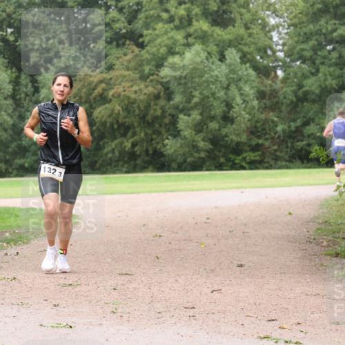 30.08.2026 - Elbe Triathlon Hamburg Antke Förster http://msf.ph/oto/10109319 30.08.2026 15:50:54 Laufen 132, 3 meine-sportfotos.de