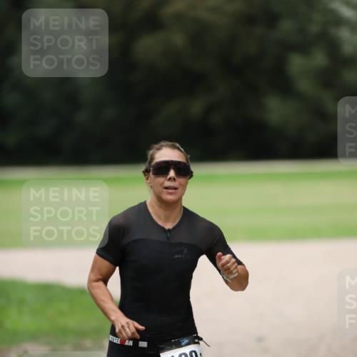 30.08.2026 - Elbe Triathlon Hamburg Antke Förster http://msf.ph/oto/10109320 30.08.2026 15:25:28 Laufen 129 meine-sportfotos.de