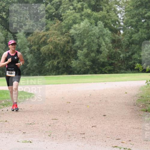 30.08.2026 - Elbe Triathlon Hamburg Antke Förster http://msf.ph/oto/10109327 30.08.2026 15:51:43 Laufen 1693 meine-sportfotos.de