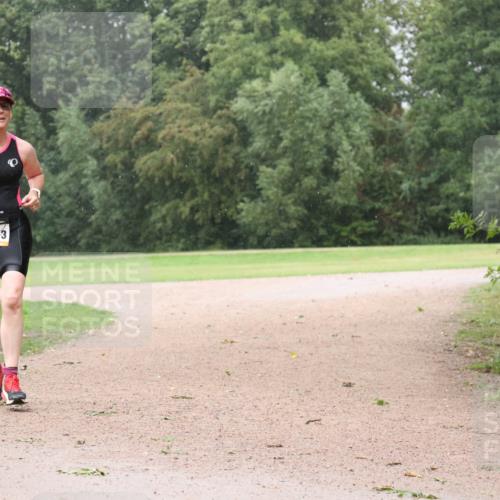 30.08.2026 - Elbe Triathlon Hamburg Antke Förster http://msf.ph/oto/10109331 30.08.2026 15:51:44 Laufen 1693 meine-sportfotos.de