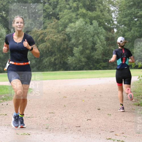 30.08.2026 - Elbe Triathlon Hamburg Antke Förster http://msf.ph/oto/10109345 30.08.2026 15:52:58 Laufen  meine-sportfotos.de