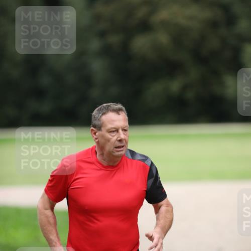 30.08.2026 - Elbe Triathlon Hamburg Antke Förster http://msf.ph/oto/10109346 30.08.2026 15:29:44 Laufen 1602 meine-sportfotos.de