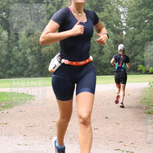 30.08.2026 - Elbe Triathlon Hamburg Antke Förster http://msf.ph/oto/10109349 30.08.2026 15:52:59 Laufen 5, 3 meine-sportfotos.de