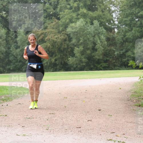 30.08.2026 - Elbe Triathlon Hamburg Antke Förster http://msf.ph/oto/10109351 30.08.2026 15:53:20 Laufen  meine-sportfotos.de