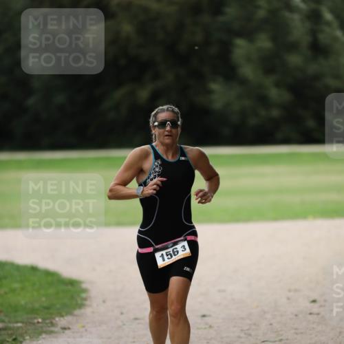 30.08.2026 - Elbe Triathlon Hamburg Antke Förster http://msf.ph/oto/10109352 30.08.2026 15:30:39 Laufen 156, 3, 3 meine-sportfotos.de