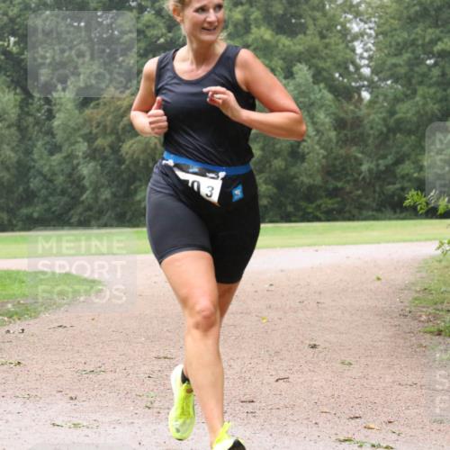 30.08.2026 - Elbe Triathlon Hamburg Antke Förster http://msf.ph/oto/10109359 30.08.2026 15:53:22 Laufen 3 meine-sportfotos.de
