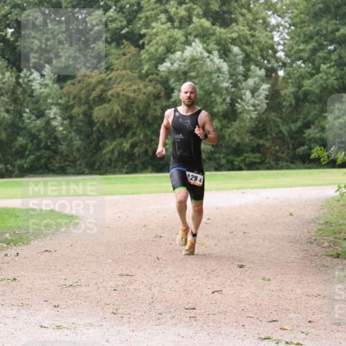 30.08.2026 - Elbe Triathlon Hamburg Antke Förster http://msf.ph/oto/10109365 30.08.2026 15:54:23 Laufen 129, 4 meine-sportfotos.de