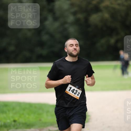 30.08.2026 - Elbe Triathlon Hamburg Antke Förster http://msf.ph/oto/10109368 30.08.2026 15:31:04 Laufen 1432 meine-sportfotos.de