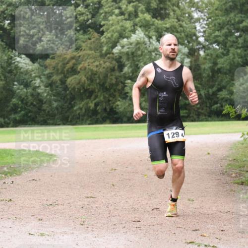 30.08.2026 - Elbe Triathlon Hamburg Antke Förster http://msf.ph/oto/10109369 30.08.2026 15:54:24 Laufen 1294 meine-sportfotos.de