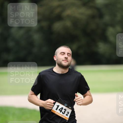 30.08.2026 - Elbe Triathlon Hamburg Antke Förster http://msf.ph/oto/10109370 30.08.2026 15:31:05 Laufen 1432 meine-sportfotos.de