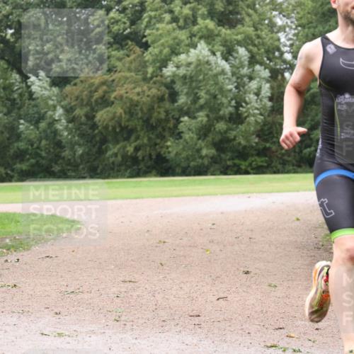 30.08.2026 - Elbe Triathlon Hamburg Antke Förster http://msf.ph/oto/10109373 30.08.2026 15:54:25 Laufen 1294 meine-sportfotos.de