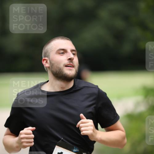 30.08.2026 - Elbe Triathlon Hamburg Antke Förster http://msf.ph/oto/10109374 30.08.2026 15:31:06 Laufen 1432 meine-sportfotos.de