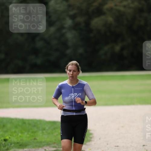 30.08.2026 - Elbe Triathlon Hamburg Antke Förster http://msf.ph/oto/10109378 30.08.2026 15:32:35 Laufen 3 meine-sportfotos.de