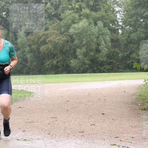30.08.2026 - Elbe Triathlon Hamburg Antke Förster http://msf.ph/oto/10109383 30.08.2026 15:57:08 Laufen 150, 3 meine-sportfotos.de