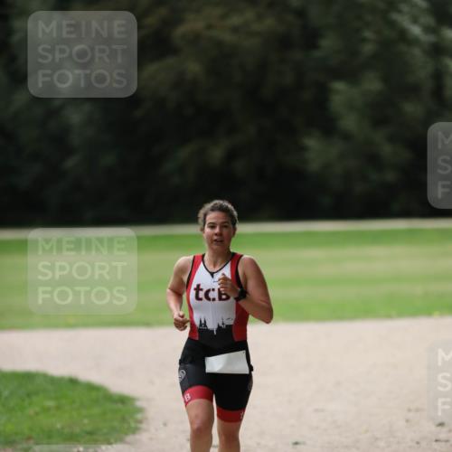 30.08.2026 - Elbe Triathlon Hamburg Antke Förster http://msf.ph/oto/10109390 30.08.2026 15:33:01 Laufen  meine-sportfotos.de
