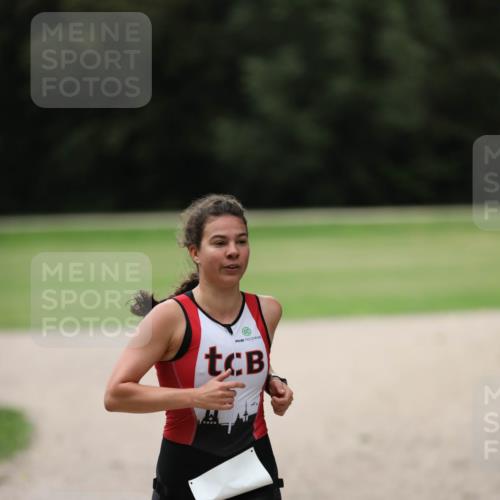30.08.2026 - Elbe Triathlon Hamburg Antke Förster http://msf.ph/oto/10109394 30.08.2026 15:33:03 Laufen  meine-sportfotos.de
